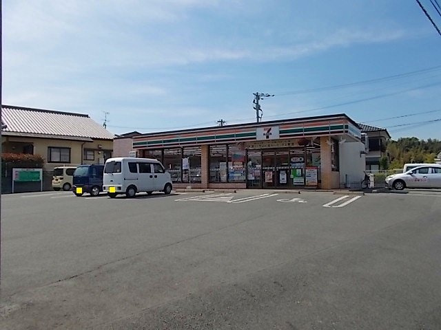 ラ・ルーチェの周辺|セブンイレブン玉名山田店まで750m