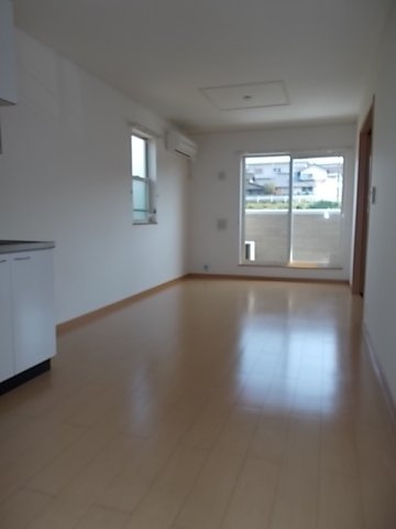 グレープ・ガーデンⅡの居間・リビング