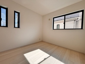 【洋室】 | 千葉市若葉区若松町中古戸建　JR総武線「四街道」駅 | 子供部屋にちょうどいいサイズの洋室となっております♪