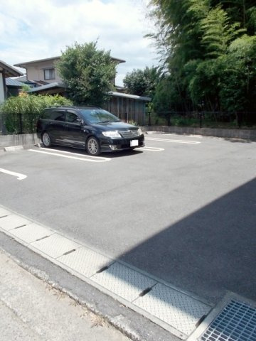 コーポＫ・Ｍ　Ⅶの駐車場