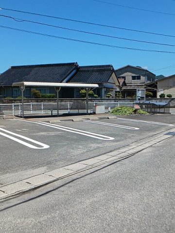 アージュ　Ｂの駐車場