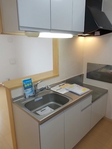 クローバーＡのキッチン|コンパクトなキッチンで掃除もラクラク