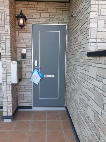 シェール・ドゥーのエントランス|落ち着いたエントランスです