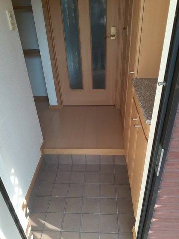 ボヌールメゾンの玄関|明るい玄関です