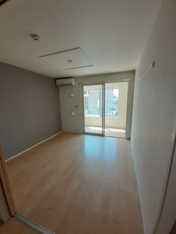 アルドーレⅡの内装|明るい色調の室内です