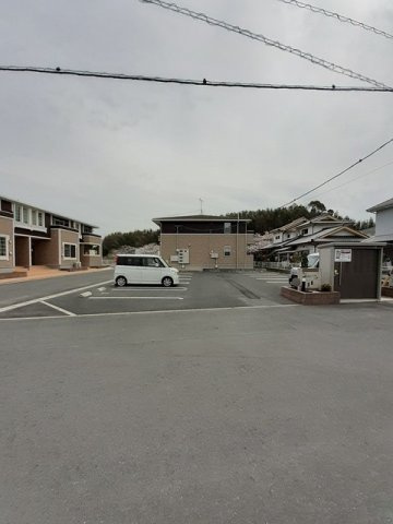 アルドーレⅡの駐車場|駐車スペースもあります