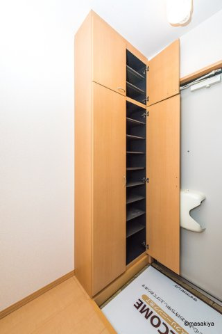 プラセール・おさだの玄関