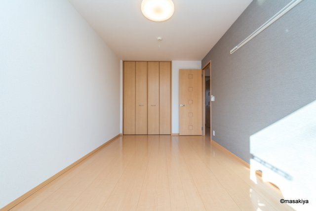 プラセール・おさだの洋室