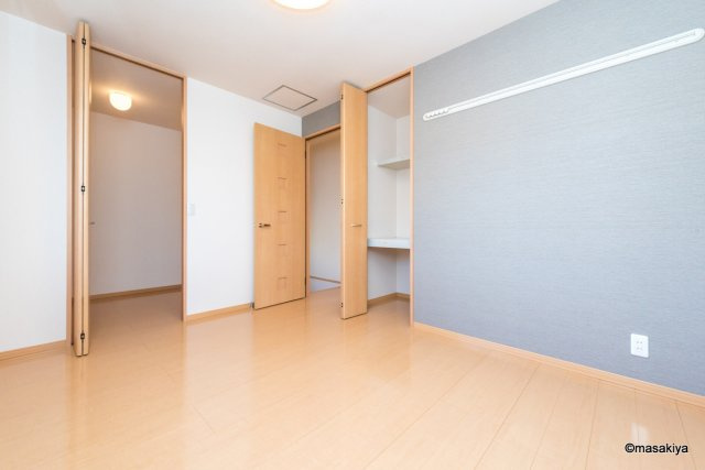 プラセール・おさだの洋室