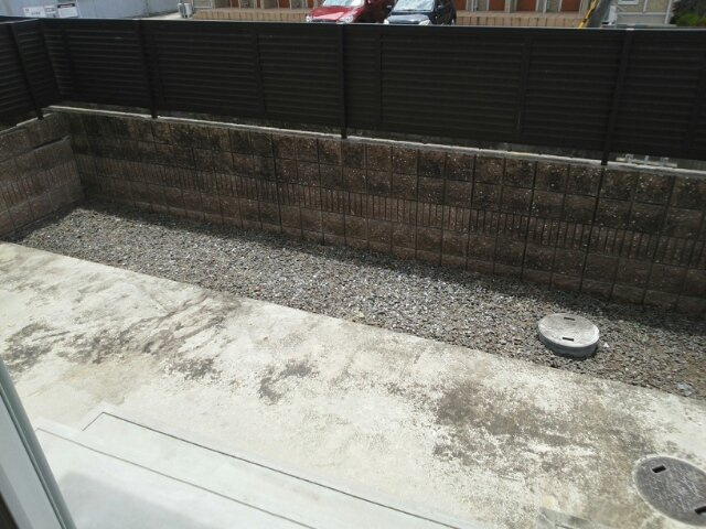 メゾンフォルテⅡの庭