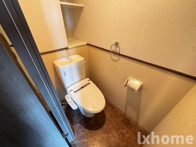 メゾンプレジールのトイレ|落ち着いたトイレです