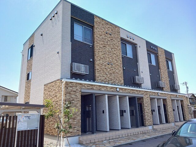 シャルマン・カメリア　Ｂの外観