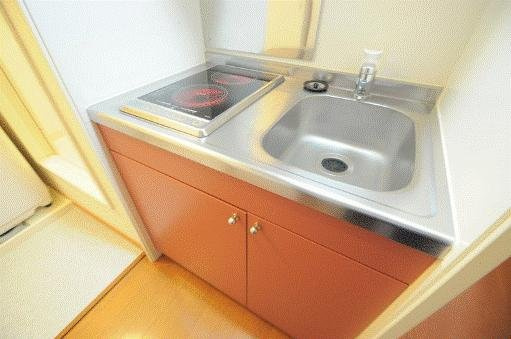 レオパレスハイブリッジのキッチン|備品や設備仕様は号室等により異なります現地をご確認下さい。