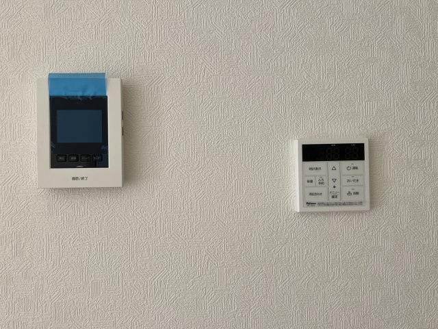 碧南市福清水町第1　新築戸建＜1号棟＞の発電・温水設備|TVモニターホン、追い炊き機能付き給湯パネル