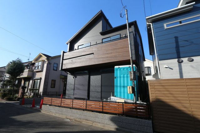 【Blooming Garden】東久留米市前沢２丁目の外観|長期優良住宅の認定済み！長期にわたり良好な状態で使用するための措置が講じられた優良な住宅です。
