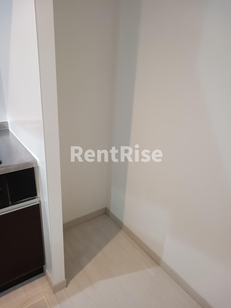 リュミエール下津の居間・リビング