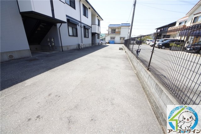 シティ長尾IIの駐車場