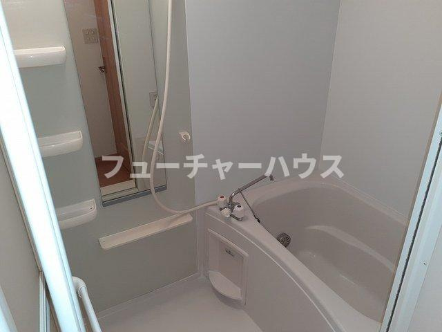 エレガンシアＢの浴室