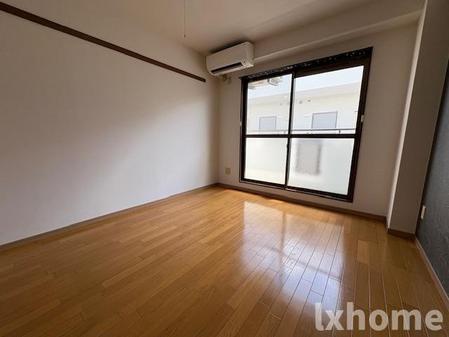 シロハイヌの居間・リビング