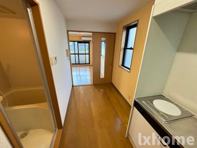 クリエイティブステージNの玄関