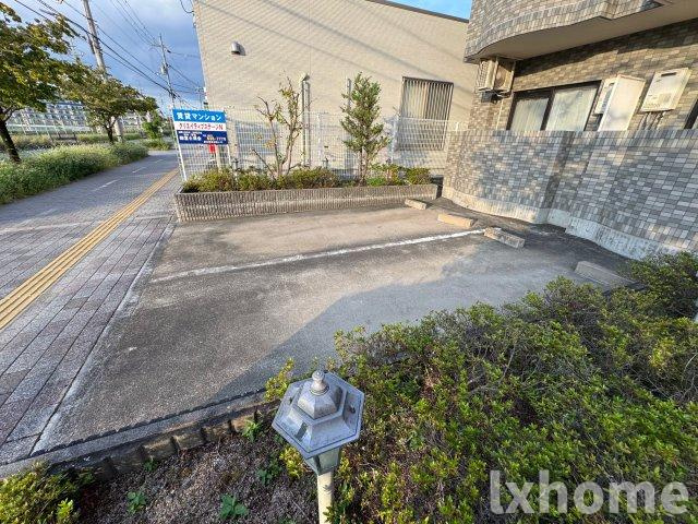 クリエイティブステージNの駐車場