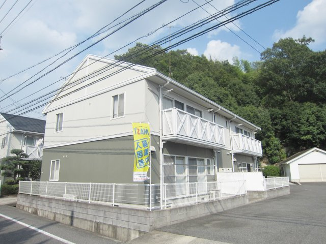 フレグランス三戸C