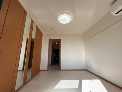 【内装】 | ジャルディニエールＢ | 洋室