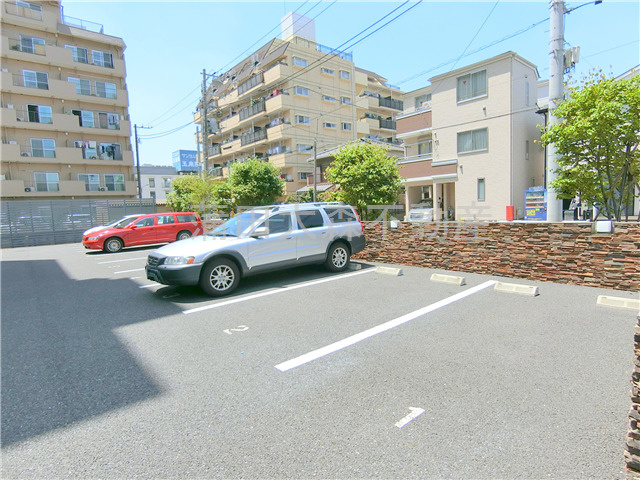 プレディアスタイル池上南の駐車場