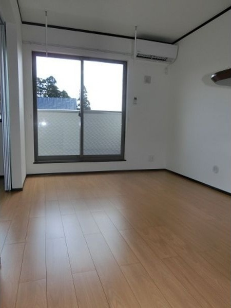 コスモスの居間・リビング