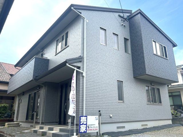 岡谷市長地権現町１丁目　中古二世帯住宅