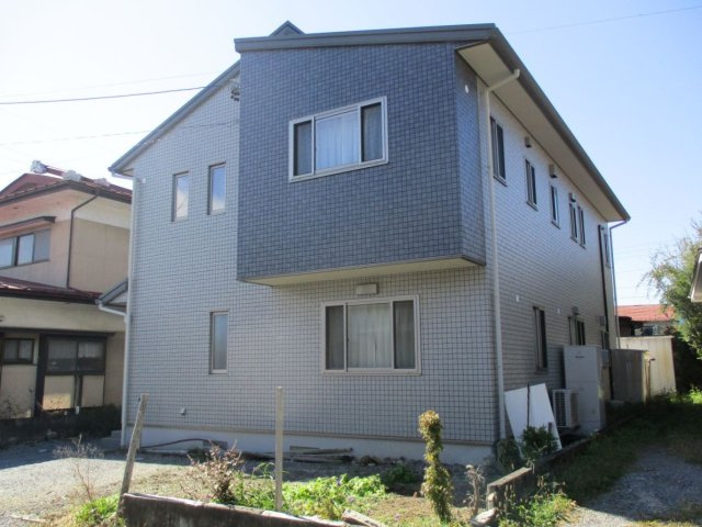 岡谷市長地権現町１丁目　中古二世帯住宅の外観