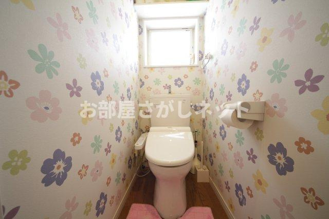 にゃんこハウス西早稲田のトイレ|女性には嬉しいウォシュレット付きトイレ。
