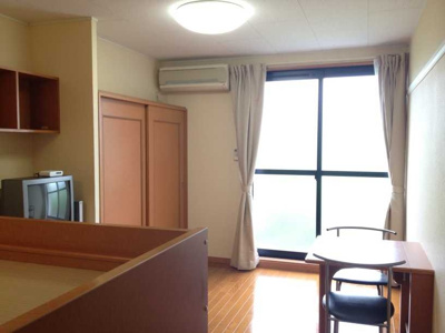 【居間・リビング】 | レオパレスグリーンハイツ４号館