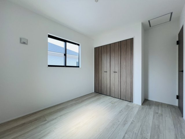 半田市瑞穂町7丁目3番8『仲介手数料無料』新築一戸建て・建売の洋室