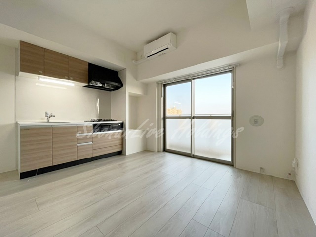 大和市中央林間３丁目の賃貸マンションの居間・リビング|使いやすいリビングになります♪