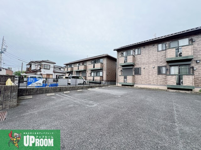 サンフィールド天神の駐車場