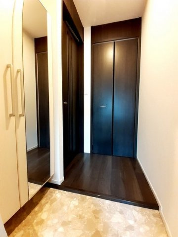 ウィーバー・ハウスⅡの玄関