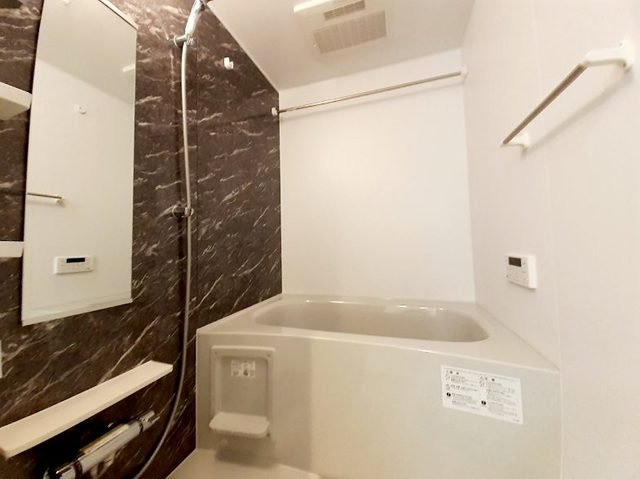 ソレアードの浴室