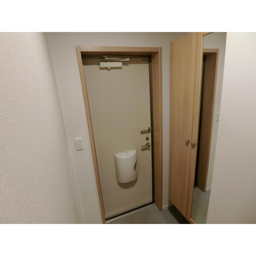 リリーフの玄関