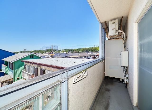 ニュープレジデント藤澤のバルコニー|西面バルコニー