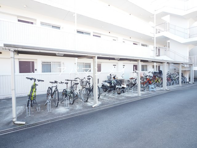 【その他共用部分】 | カーサヴェルデ | 駐輪場です！