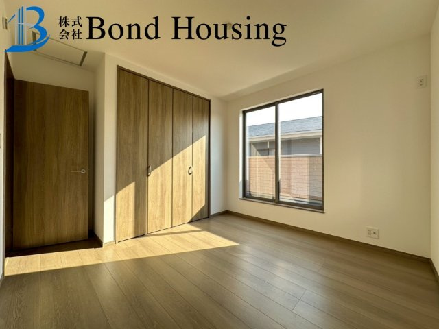 全6区画　WIC付　二見町東二見　A号棟　新築戸建の洋室