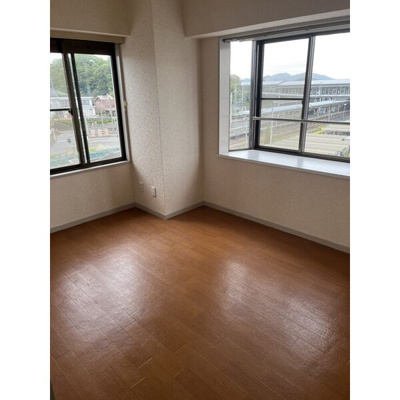 【洋室】 | グランドアーク若松