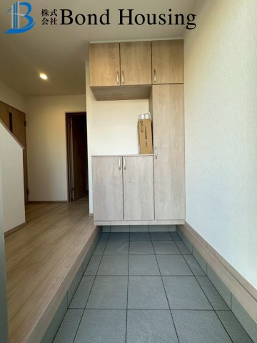 全6区画　東二見駅徒歩8分　二見町東二見　D号棟　新築戸建の玄関