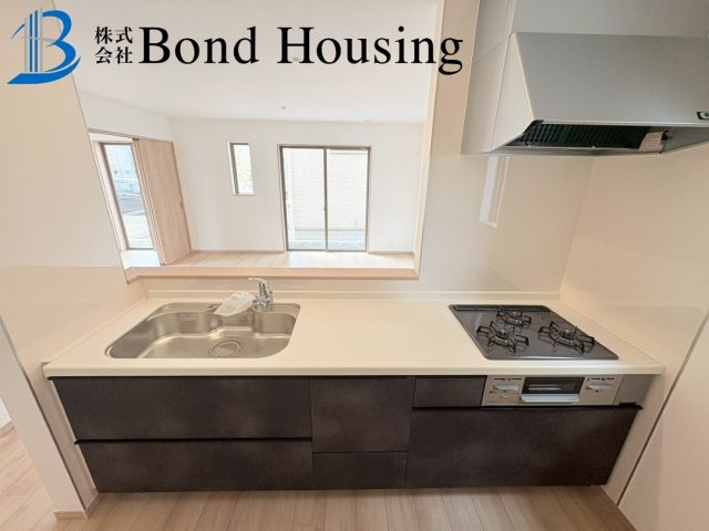 全6区画　WIC付収納豊富　二見町東二見　F号棟　新築戸建のキッチン