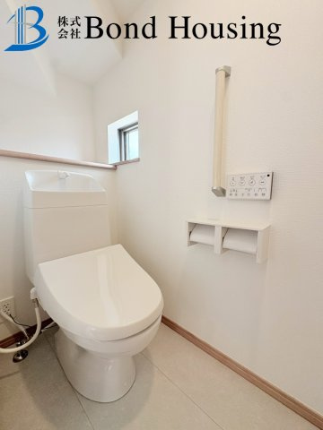 全6区画　WIC付収納豊富　二見町東二見　F号棟　新築戸建のトイレ