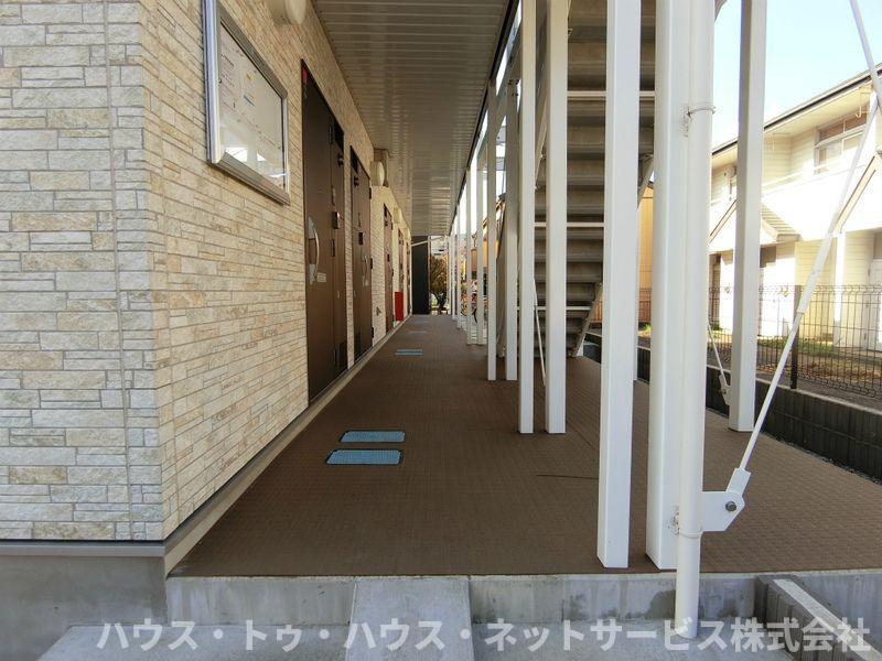 リブリ・serenoのエントランス