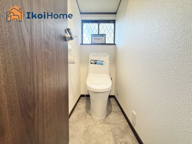 神戸市西区伊川谷町潤和　中古戸建のトイレ|●年中無休：当日予約可●トイレが2か所あるので夜中も楽ちん。朝方のトイレ渋滞もなくなります。