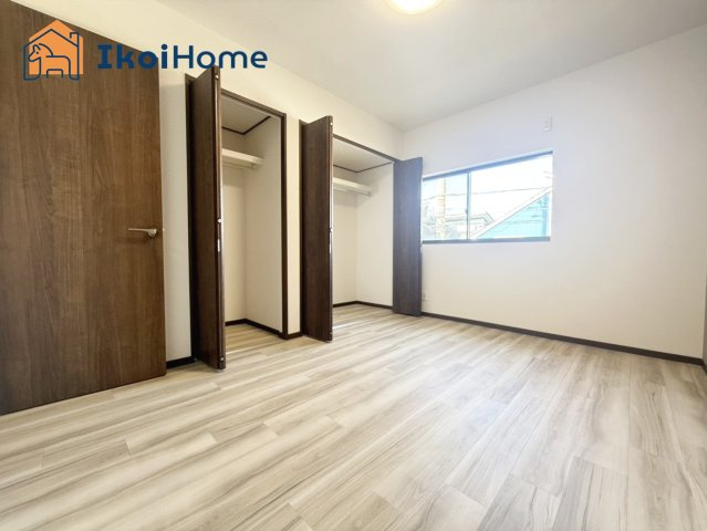 神戸市西区伊川谷町潤和　中古戸建の子供部屋|●年中無休：当日予約可●洋室には大きな収納ございますので豊富に収納可能です。