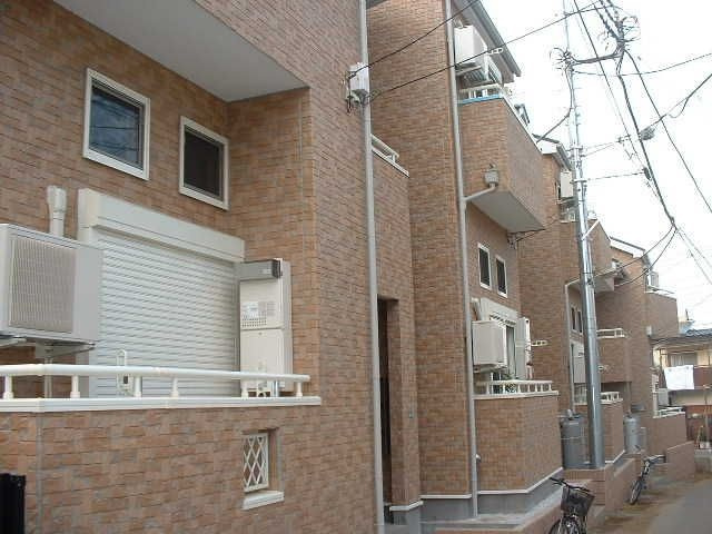 アメリカンリバティー所沢13の外観|外観は落ち着いています